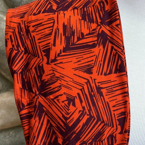 LuLaRoe OS One Size Geometric Leggings - Picture 2 of 6
